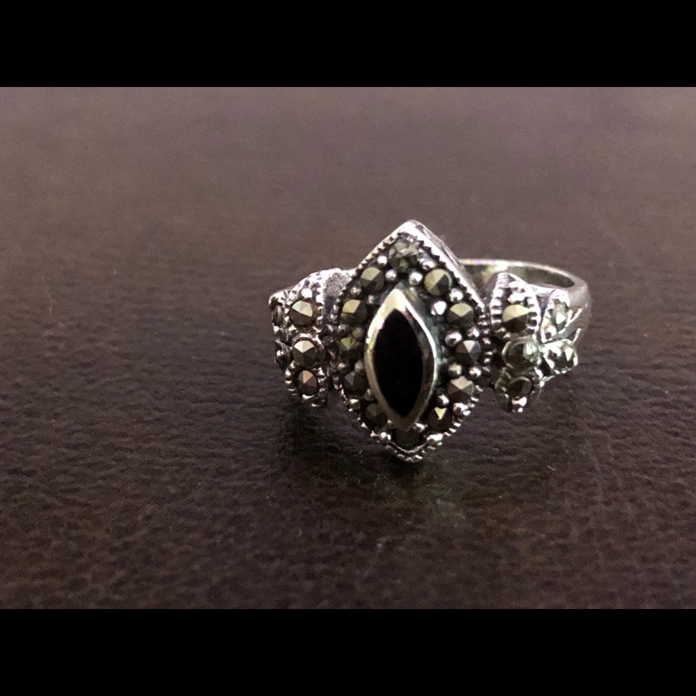 Sterling silver onyx & marcasite ring